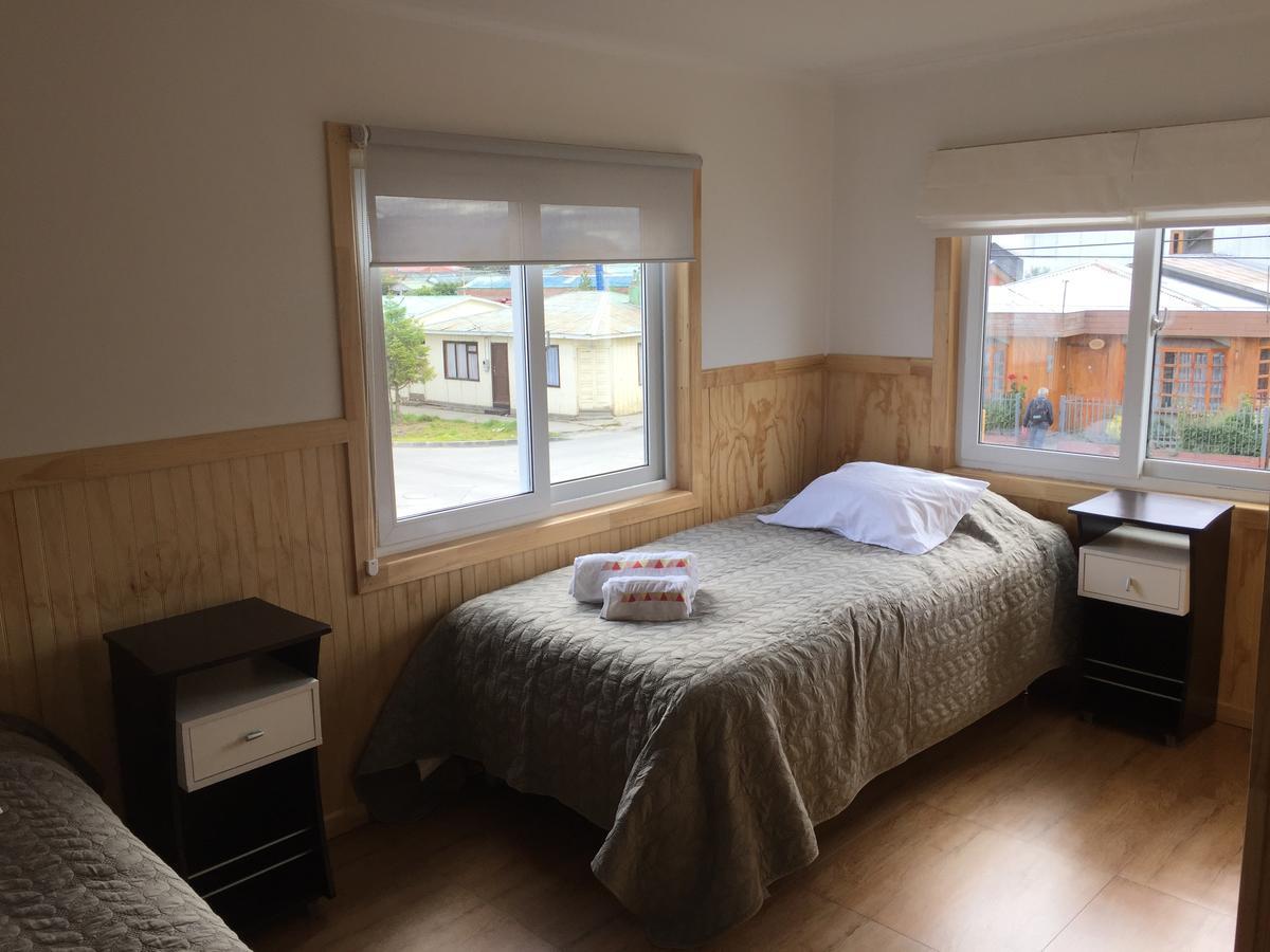 Hostal Andes Patagonicos Puerto Natales Exterior foto